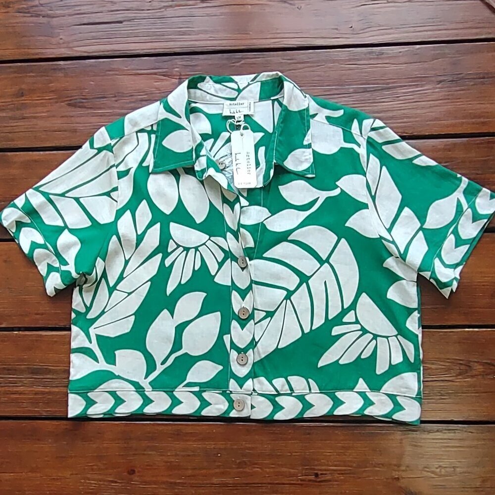 NWT Nicole Miller Linen Shirt Crop Jacket Tropical Button-Up Short Sleeve Size M